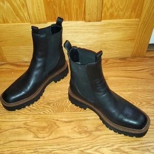 Sam Edelman Chelsea Boot